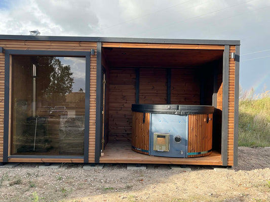 Luksuriøs Rammesauna med Brændefyret Harvia Ovn og Område til Vildmarksbad (uden vildmarksbad)